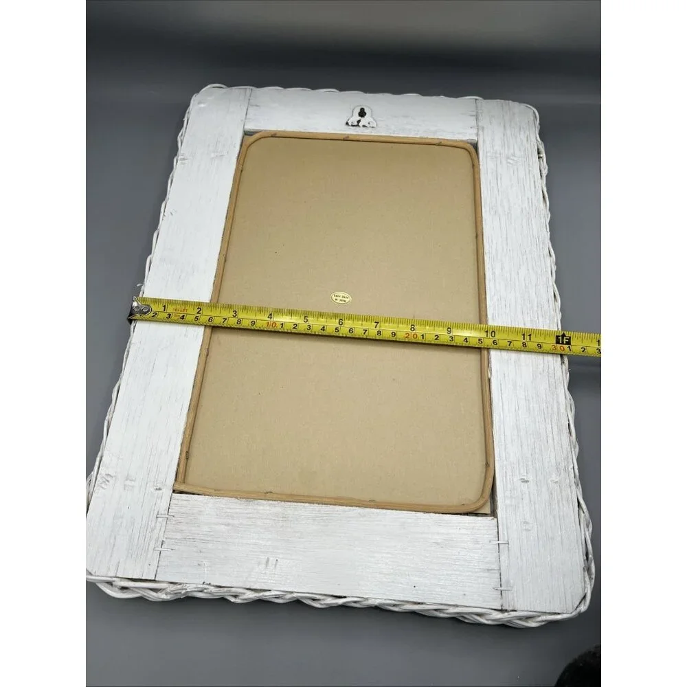 White Wicker Wall Mirror Shabby Chic Cottagecore 12x16 Hanging VTG Hong Kong - Picture 8 of 13